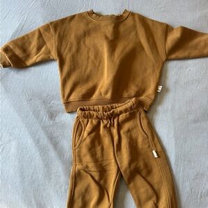 Zara Kids Brown Sweatshirt and Joggers Set- size 3T